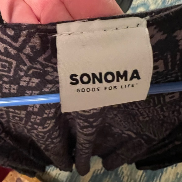 Black and gray and tan/olive print - Picture 4 of 4